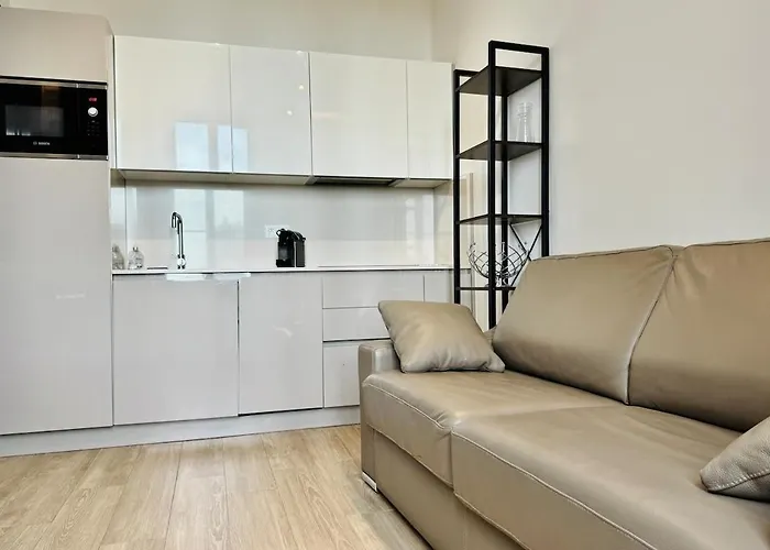 Cozy Croisette Retreat