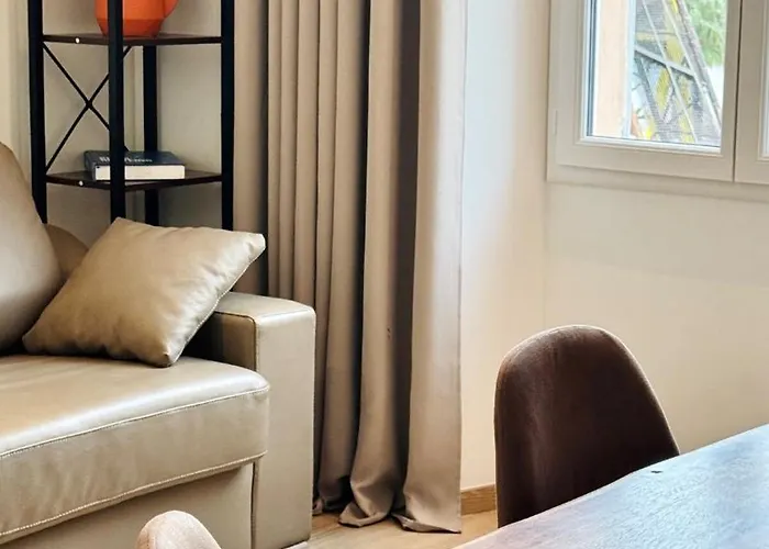 Cozy Croisette Retreat 칸느