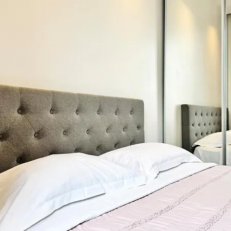 Cozy Croisette Retreat דירה