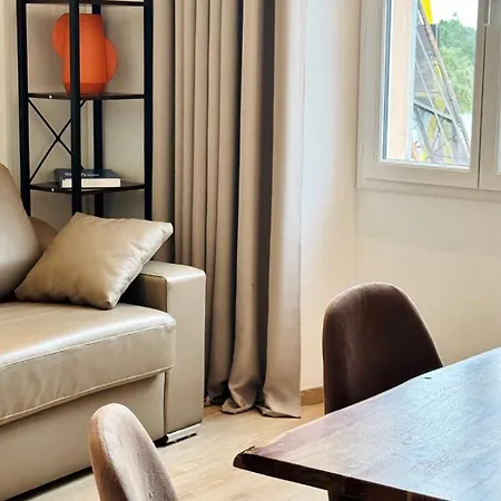 Cozy Croisette Retreat Cannes